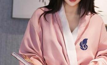 秀人网 – 嘘，你看到了吗？免费的呐——奶油妹妹和油亮的美图，真让人着迷。