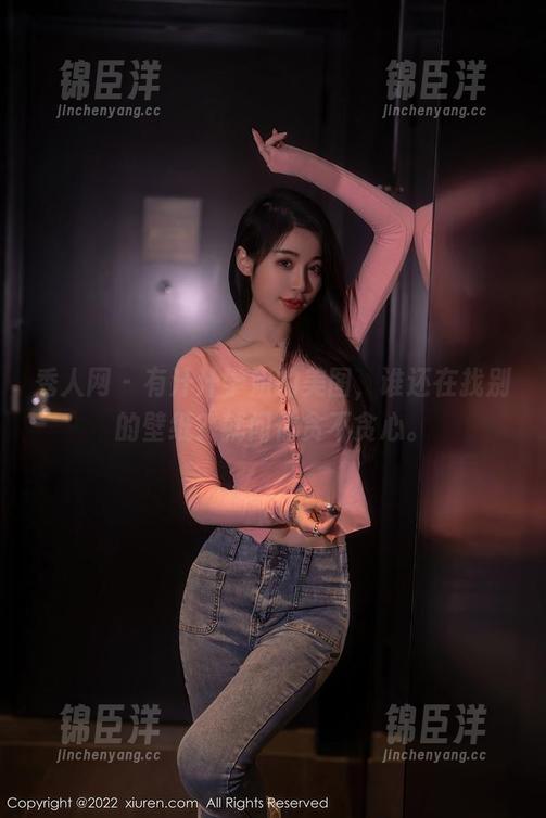 秀人网 - 有汁汁学姐的美图，谁还在找别的壁纸？就问你贪不贪心。