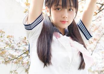 稚乖画册 – 赤西夜夜的私房写真，初音少女真的不止是个名字吧？