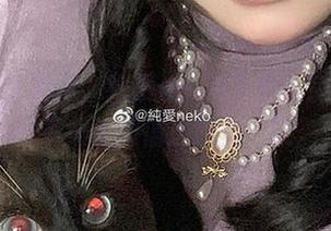 白色图包精选，纯爱neko又来了！不过是我不太敢相信这种美，哎。