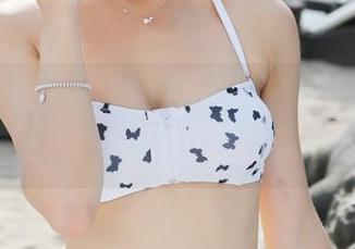 美媛馆 – 免费AngelaLee李玲红裙写真，心里默默为这条裙子加分！