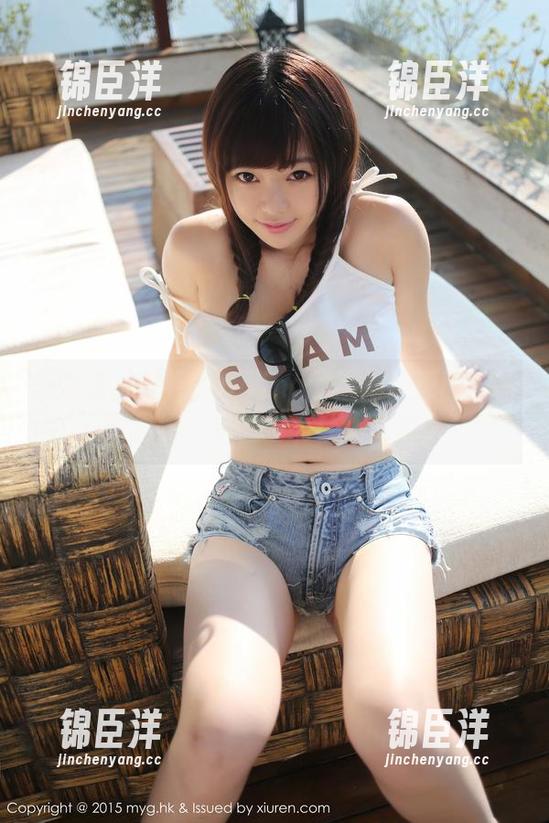 美媛馆 - 许诺sabrina的混搭：原图里的裤里丝，果然没有让人失望。
