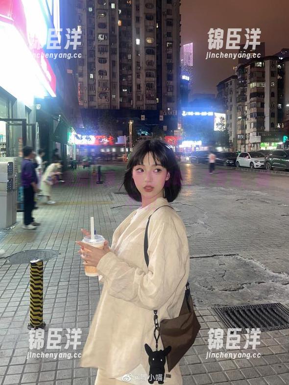 舞小喵美腿合集，慢慢看吧，不要急，腿不跑！