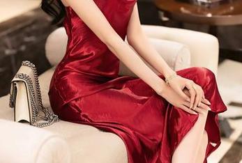 语画界 – 又一波周于希Sandy泳池“合集”美图，谁能说不想来一场梦？
