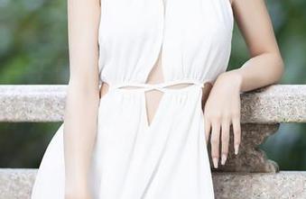 语画界 – 王馨瑶yanni泳池时光，图库最新出炉，太好看但我又会不会游泳？
