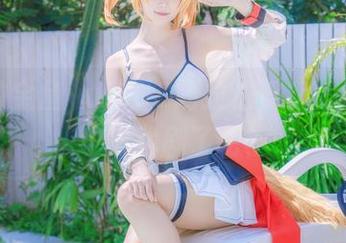 狂躁的金鱼yuiCOS阿拉伯舞娘，这图册也太戏剧了吧！