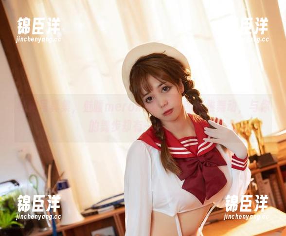 红裙写真集，魅瞳meroko在镜头前优雅舞动，与你的舞步却有一点磕绊。
